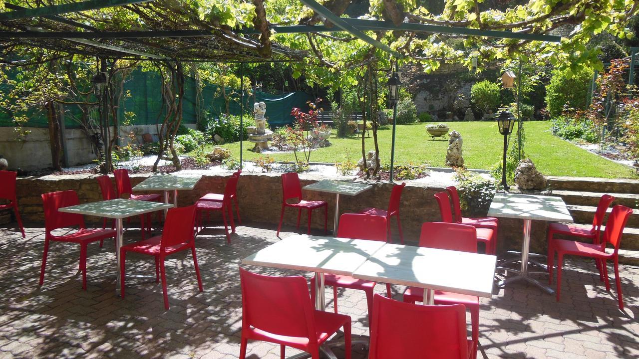 Hotel Restaurant Henry Puy-lʼÉvêque 外观 照片