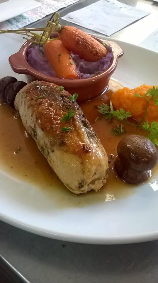 Hotel Restaurant Henry Puy-lʼÉvêque 外观 照片